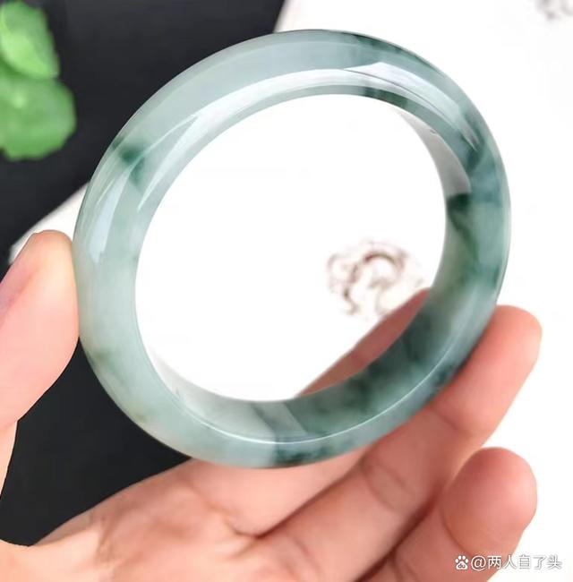 翠绿的价格-翠绿的意思怎么解释?